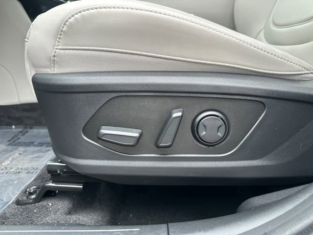 Used 2025 Hyundai Tucson SEL w/ Tow & Go Package image 32