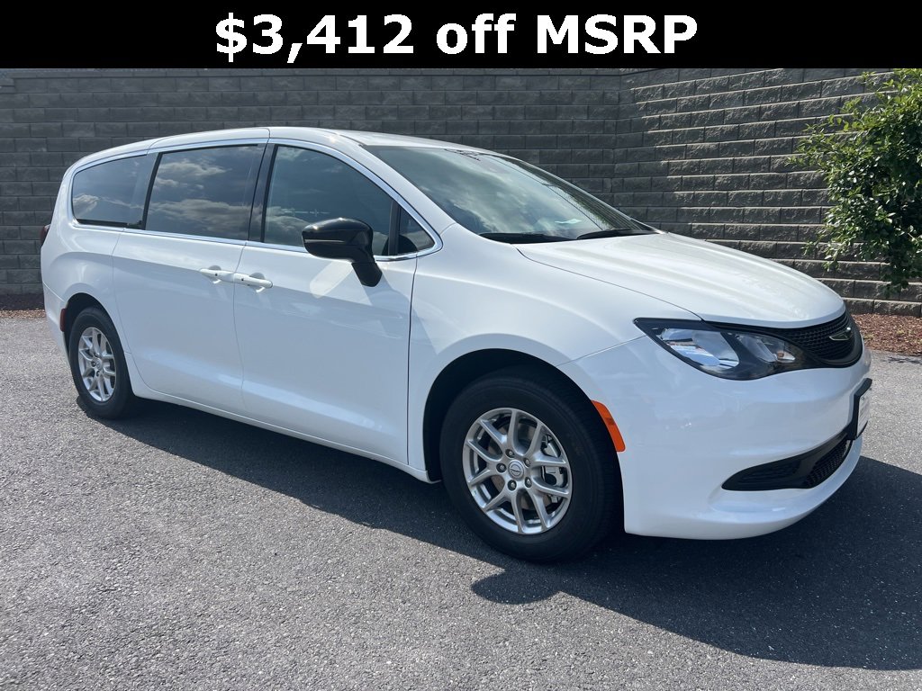 New 2025 Chrysler Voyager LX