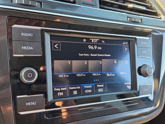 Used 2020 Volkswagen Tiguan S FWD image 22