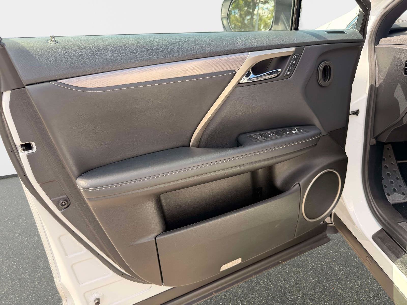 Used 2022 Lexus RX 350 F Sport w/ Accessory Package AWD/4WD image 19