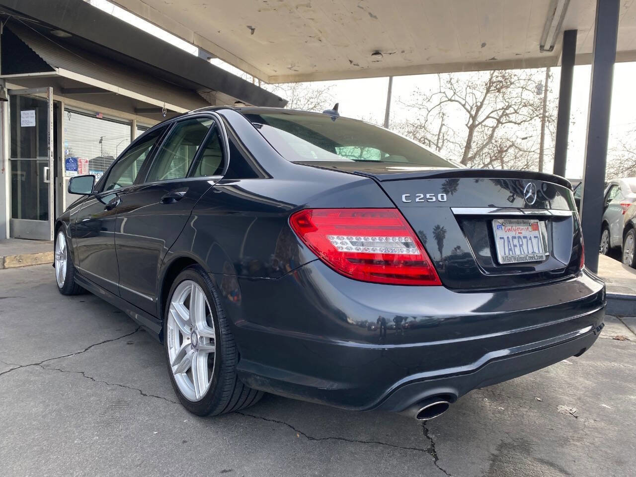 Used 2013 Mercedes-Benz C 250 C 250 Luxury 4dr Sedan image 10