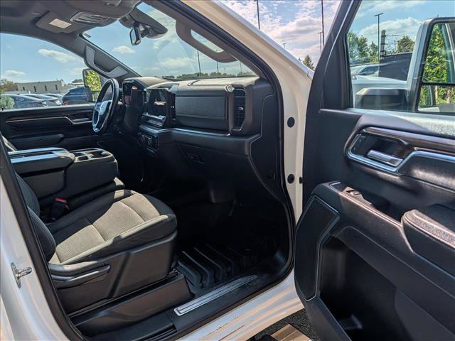 Used 2024 Chevrolet Silverado 2500 LT w/ Convenience Package AWD/4WD image 13