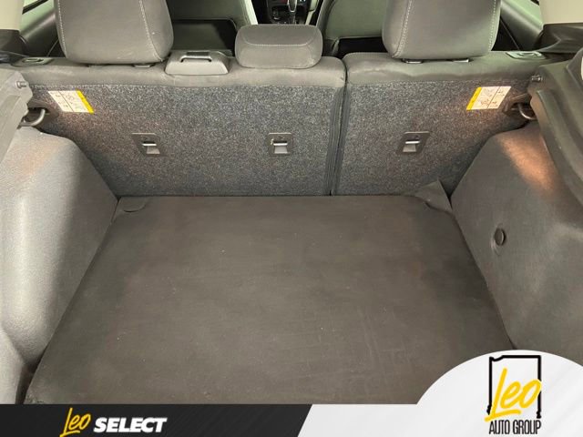 Used 2017 Ford Focus SE w/ Cold Weather Package FWD image 12