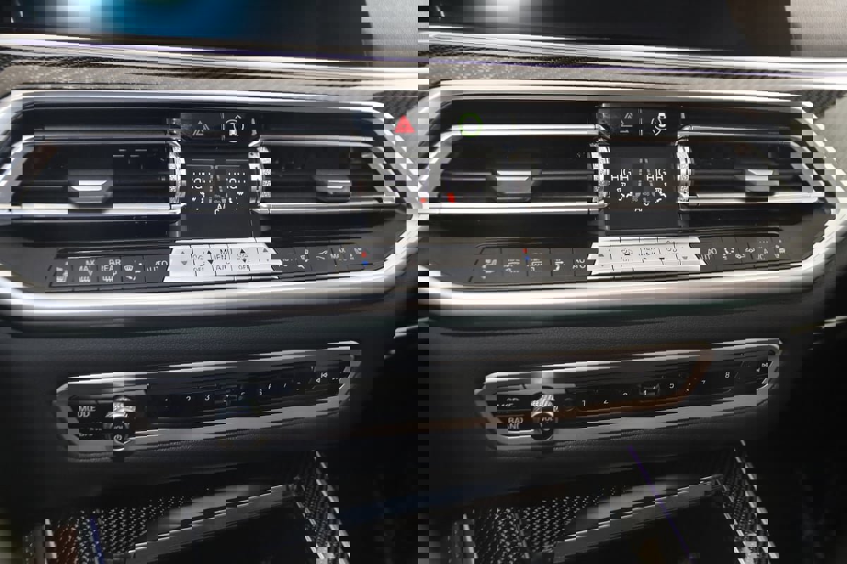 Used 2023 BMW X5 M50i w/ Executive Package image 34