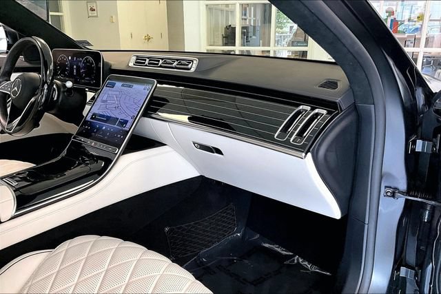 Certified 2022 Mercedes-Benz S 580 4MATIC Sedan w/ AMG Line Package image 14