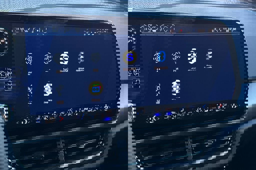 New 2026 Chevrolet Equinox EV RS image 18