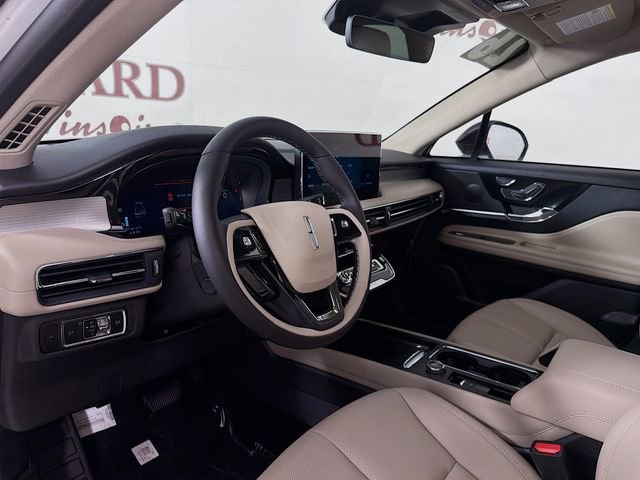 New 2026 Lincoln Corsair Premiere image 9