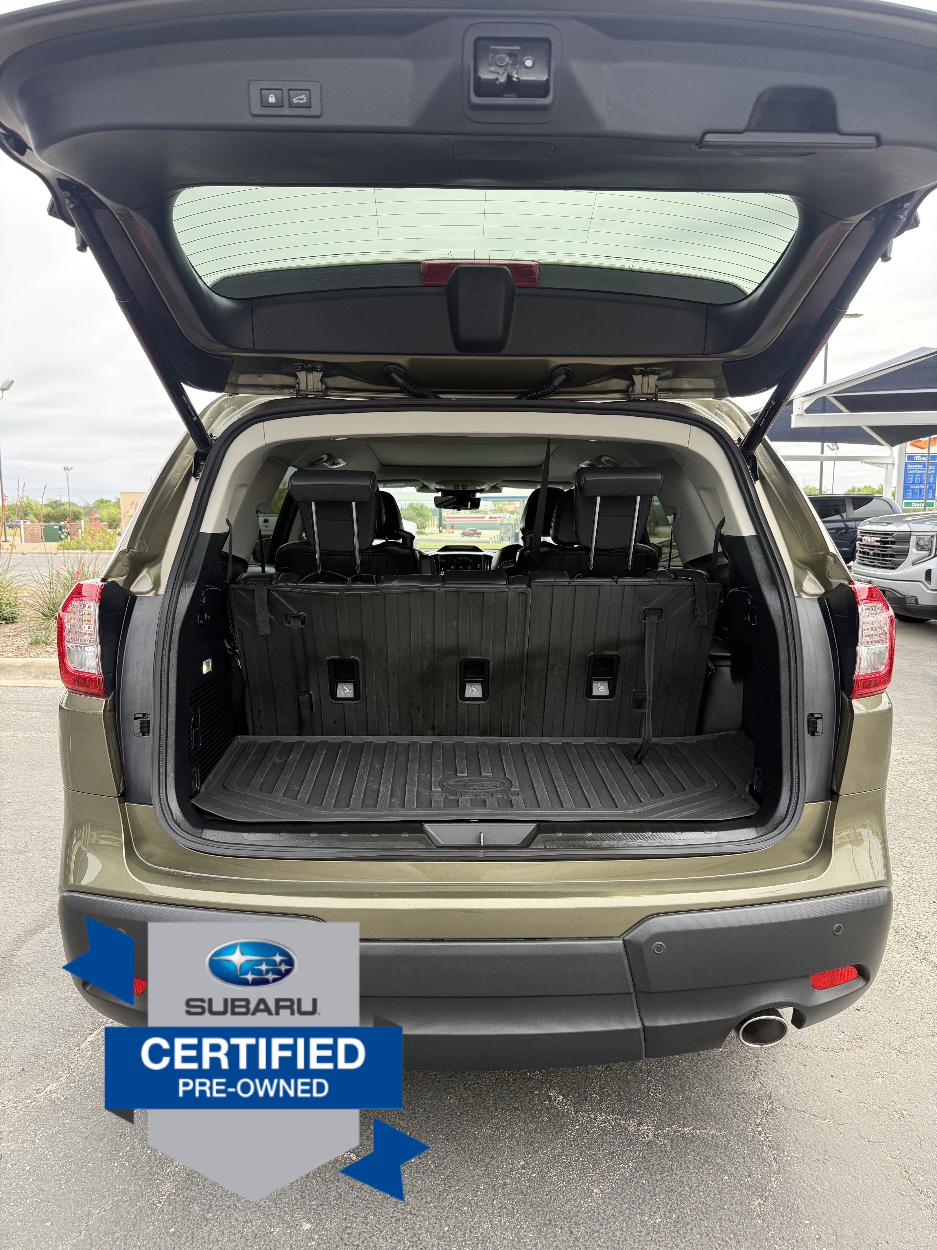 Used 2025 Subaru Ascent Touring AWD/4WD image 9