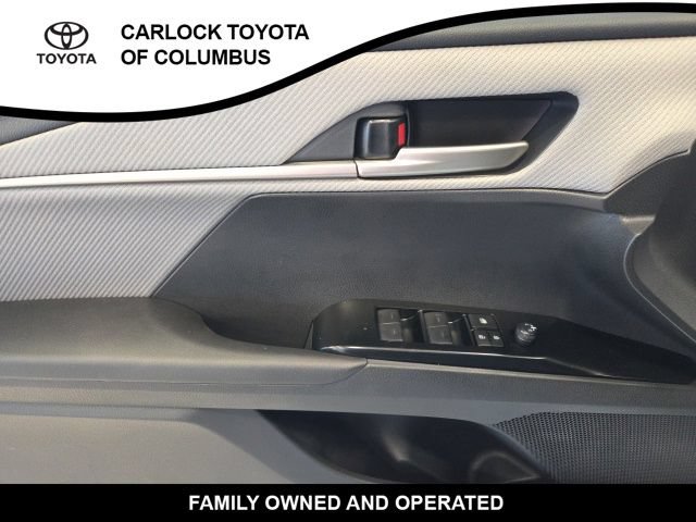Used 2026 Toyota Camry SE FWD image 12