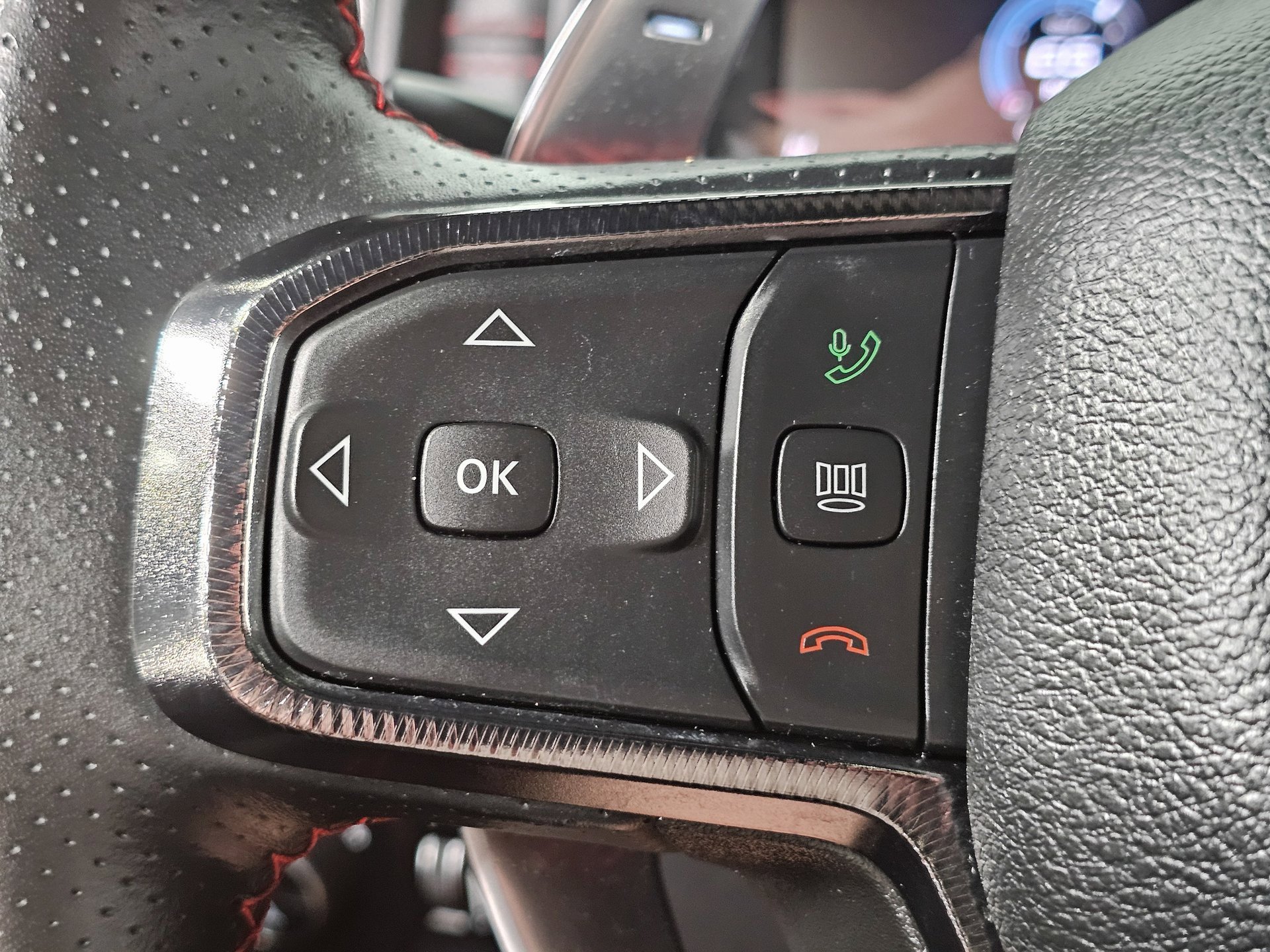 Used 2024 RAM 1500 TRX w/ TRX Level 2 Equipment Group image 28