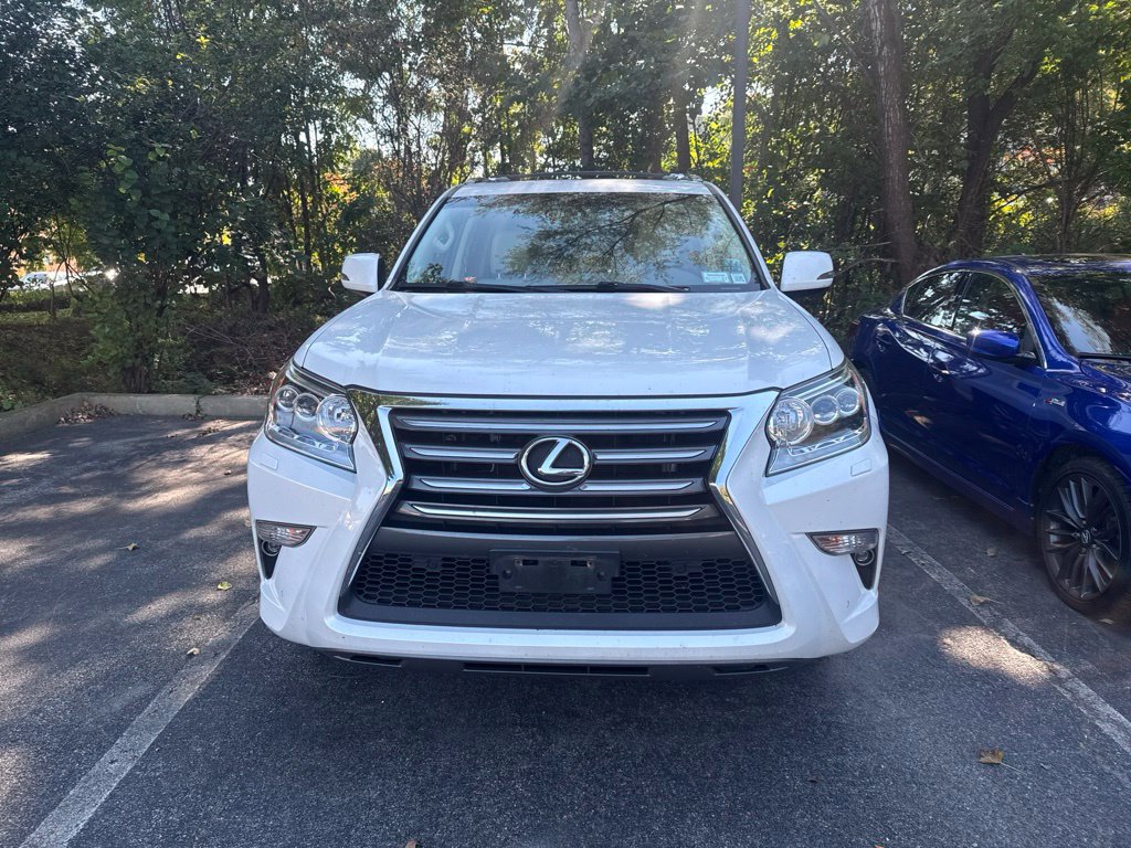 Used 2019 Lexus GX 460 Premium w/ Premium Package AWD/4WD image 2
