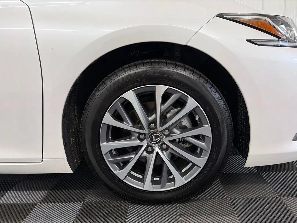 Used 2025 Lexus ES 250 w/ Premium Package AWD/4WD image 23