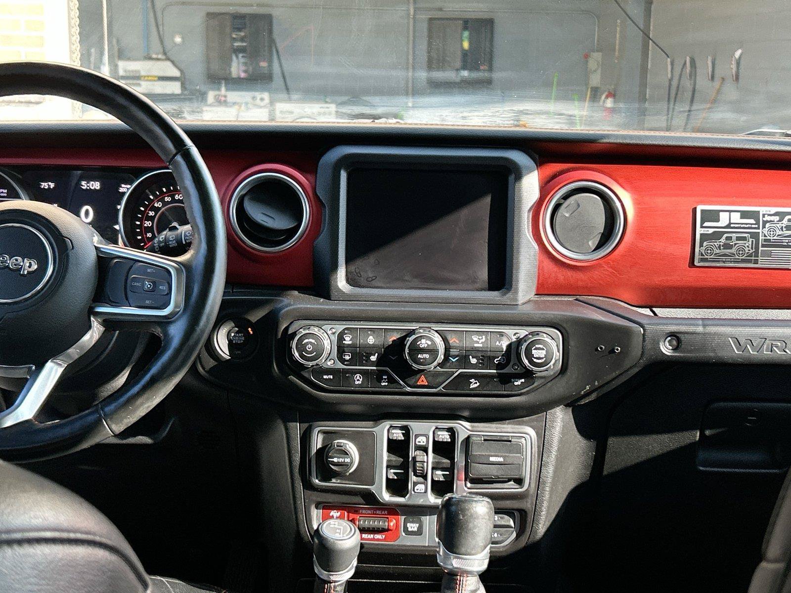 Used 2018 Jeep Wrangler Unlimited Rubicon AWD/4WD image 19