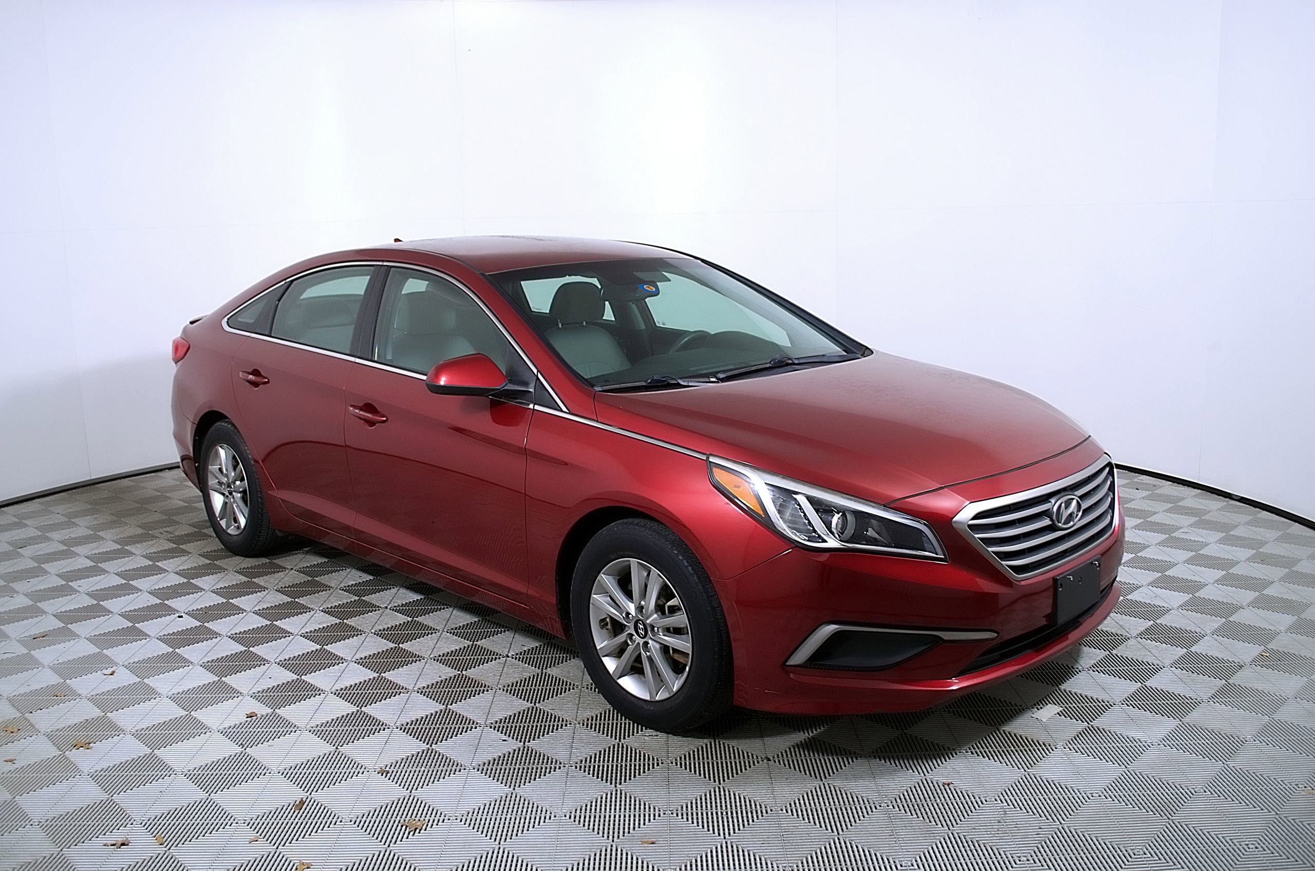Used 2016 Hyundai Sonata SE FWD image 6