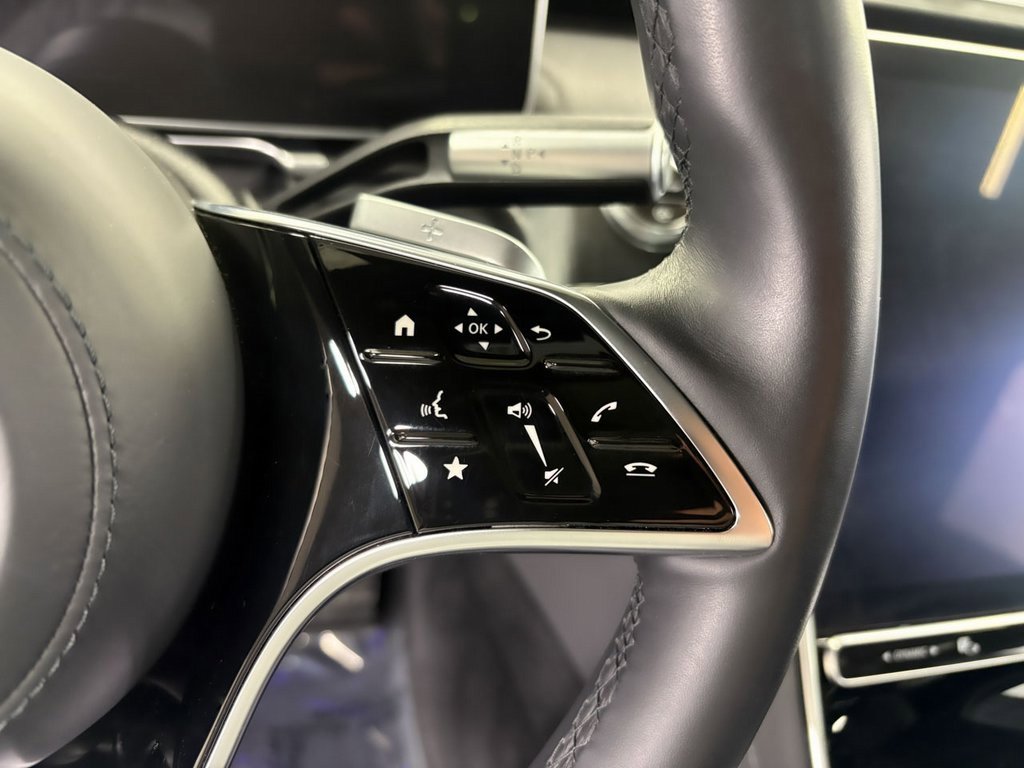 Used 2022 Mercedes-Benz S 580 4MATIC Sedan w/ AMG Line Package image 13