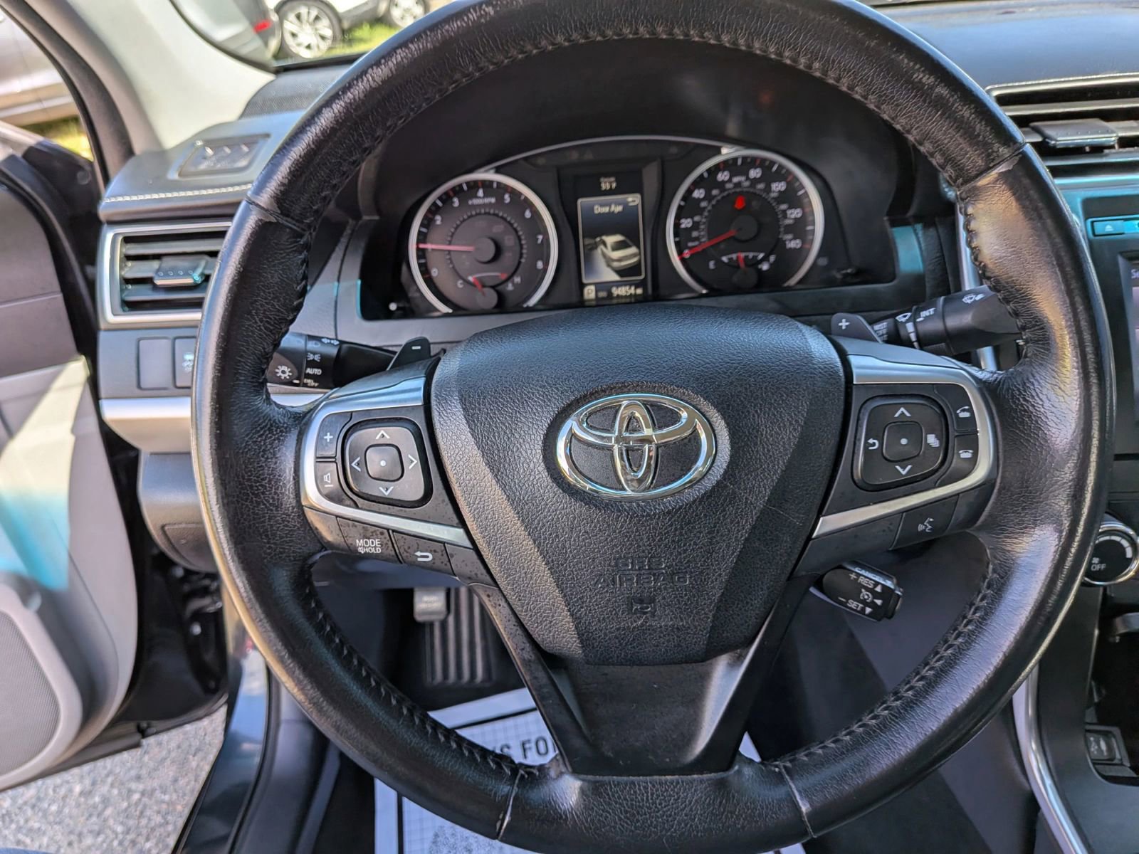 Used 2015 Toyota Camry SE FWD image 37