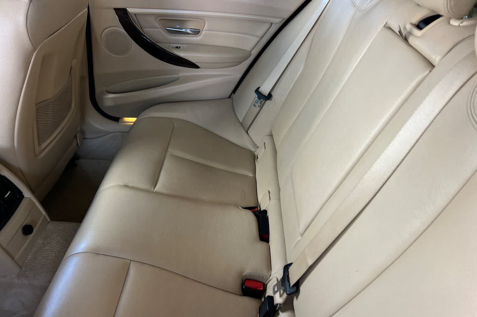 Used 2013 BMW 328i Sedan RWD image 5