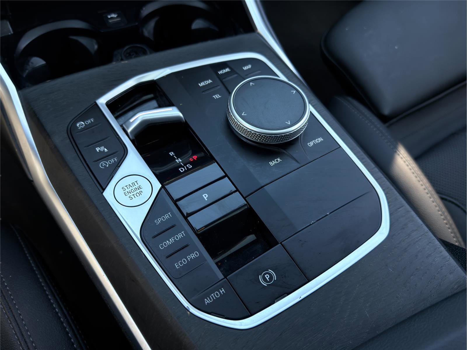 Used 2024 BMW 330i xDrive Sedan w/ Convenience Package image 12