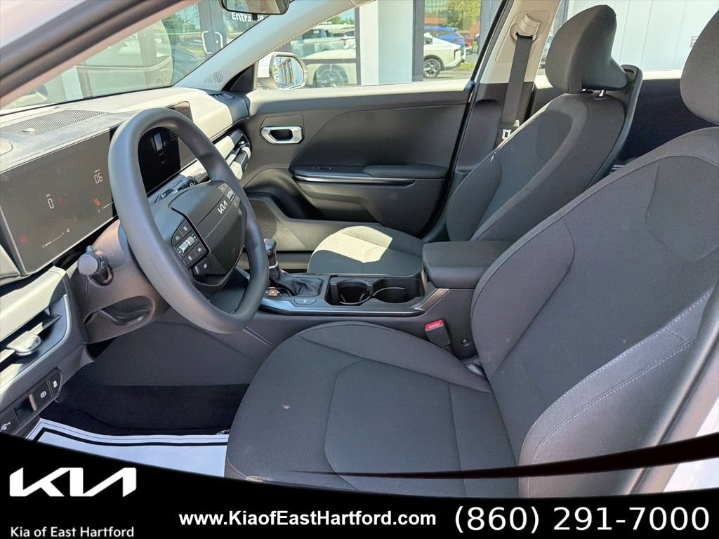 New 2026 Kia K4 FWD image 24