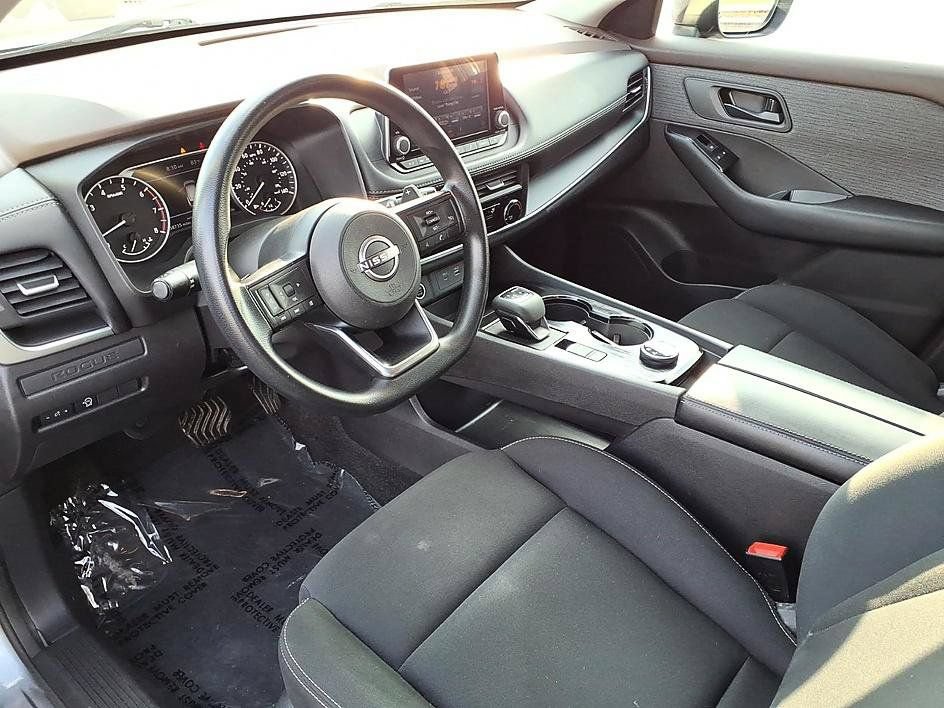 Used 2023 Nissan Rogue S AWD/4WD image 13