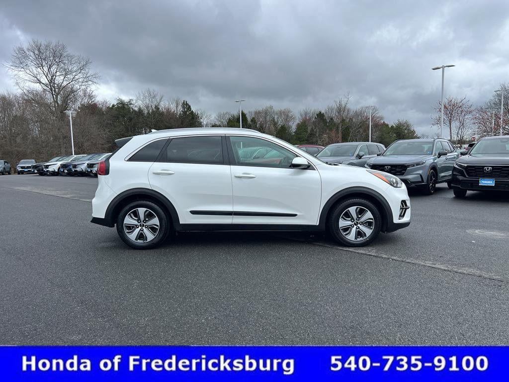 Used 2020 Kia Niro LX image 9