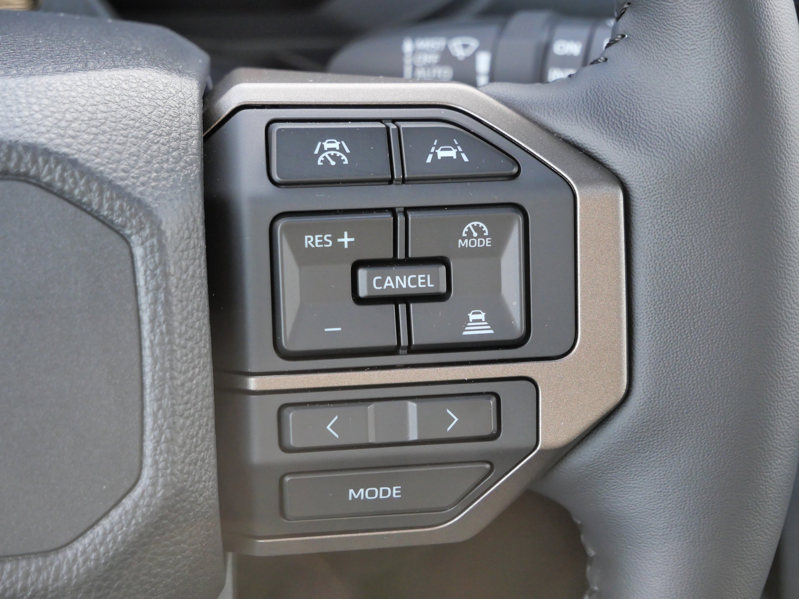 Used 2026 Toyota Land Cruiser image 32