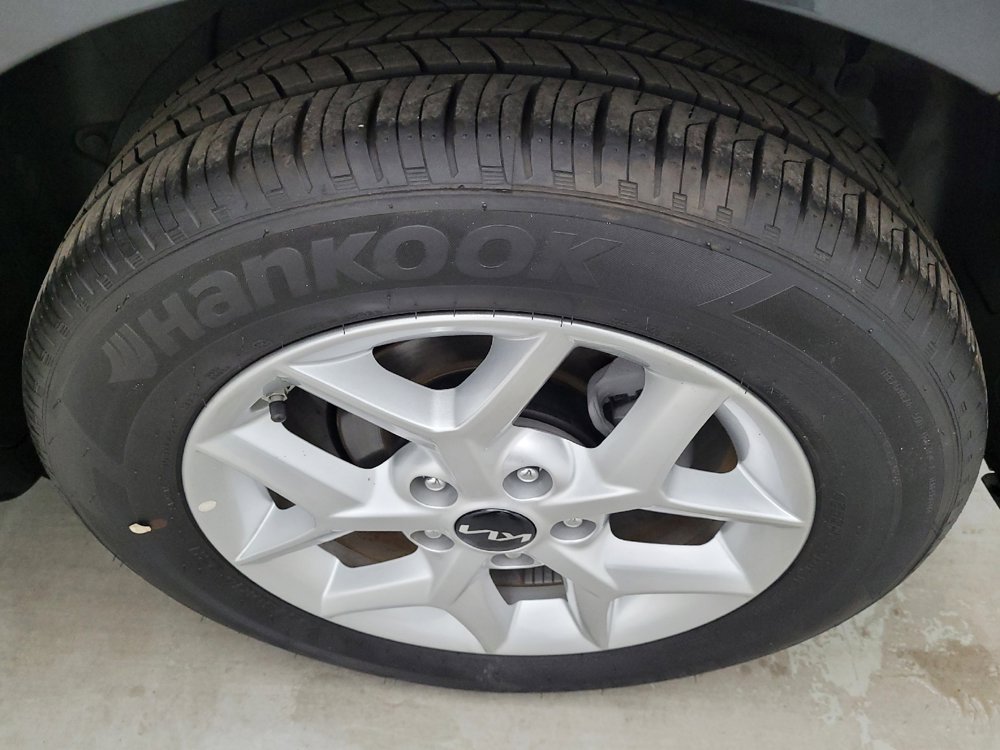 Used 2025 Kia Soul LX w/ LX Technology Package image 31