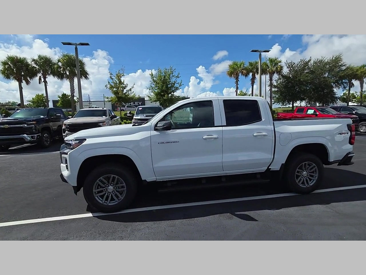 New 2026 Chevrolet Colorado LT w/ LT Convenience Package AWD/4WD image 22