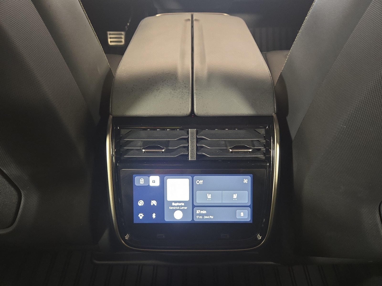 Used 2022 Rivian R1S Launch Edition Quad AWD/4WD image 30