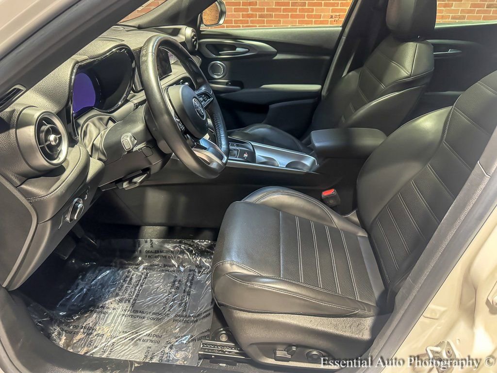 Used 2024 Alfa Romeo Tonale Ti image 14