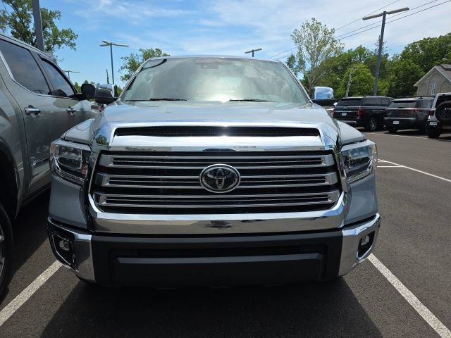 Used 2021 Toyota Tundra Limited w/ Limited Premium Package AWD/4WD image 2