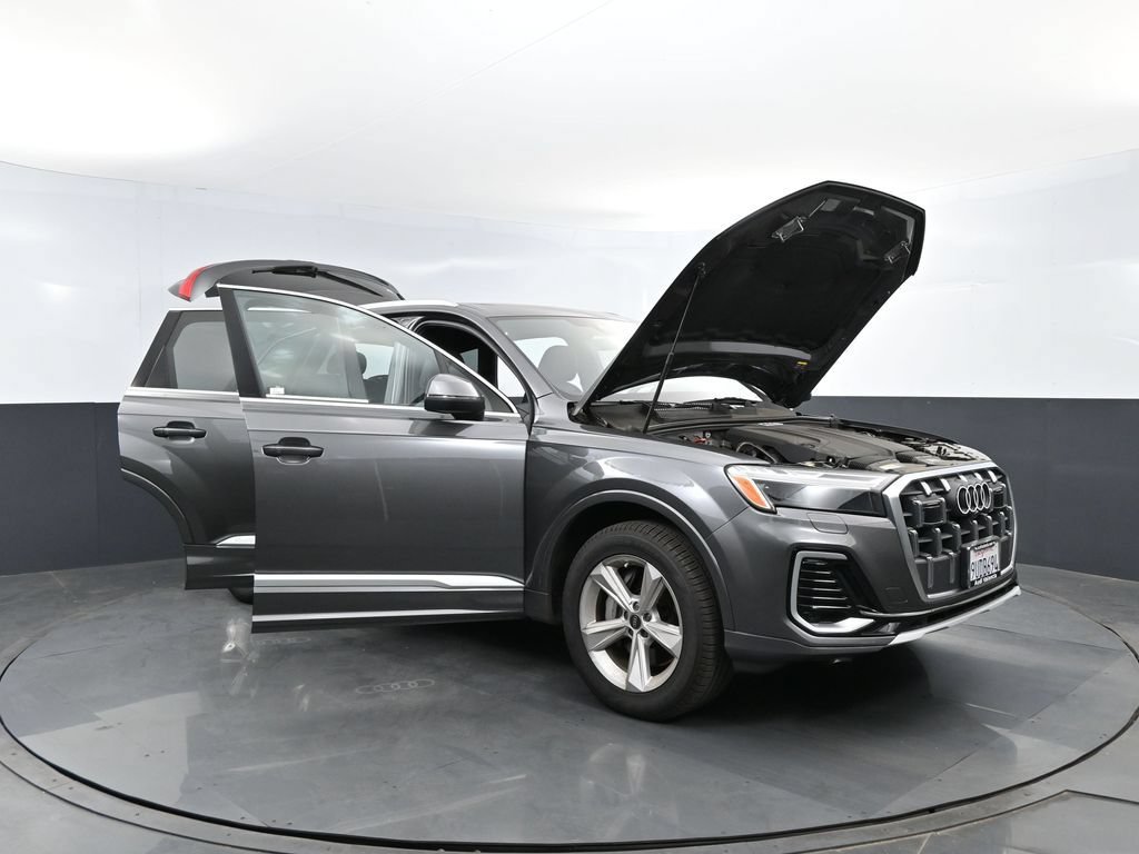 Used 2025 Audi Q7 2.0T Premium AWD/4WD image 29