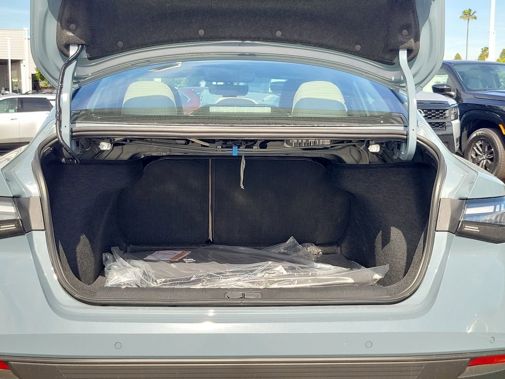 New 2026 Nissan Sentra SL w/ Floor Mat Package FWD image 16