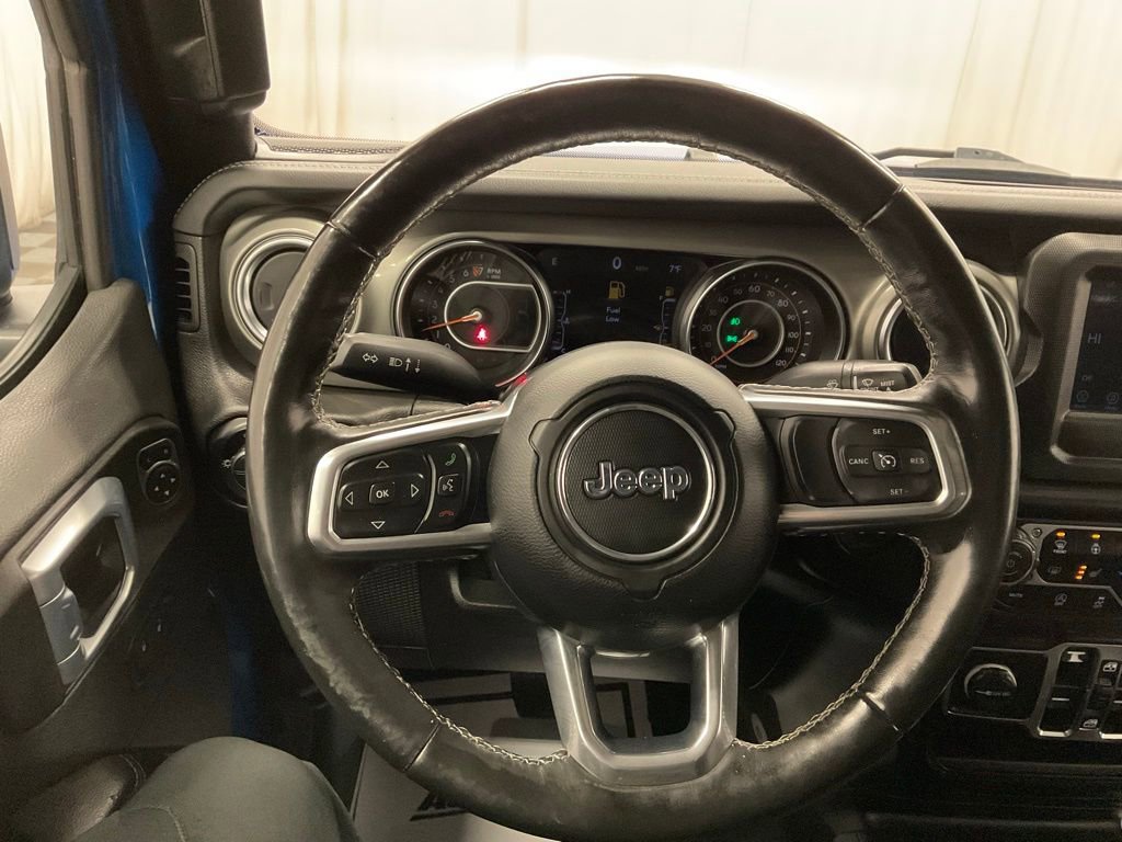 Used 2021 Jeep Gladiator Overland w/ Cold Weather Group video 2