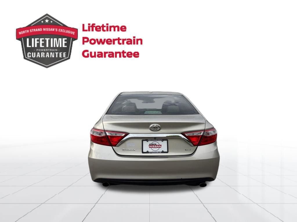 Used 2017 Toyota Camry XLE FWD image 3