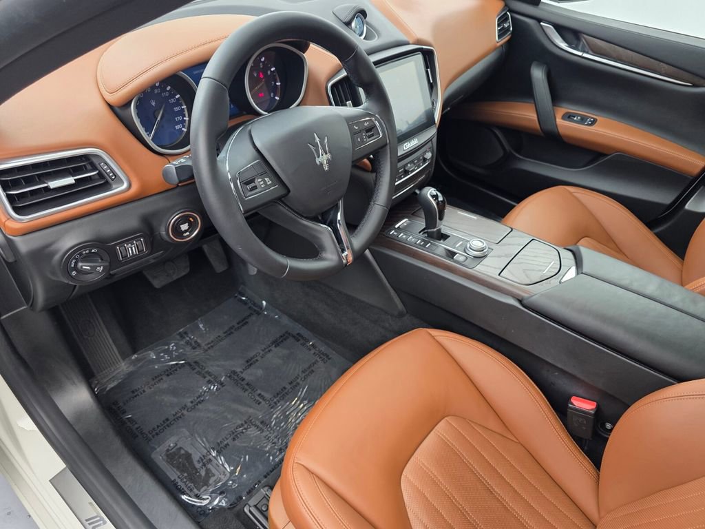 Used 2018 Maserati Ghibli S GranLusso RWD image 10