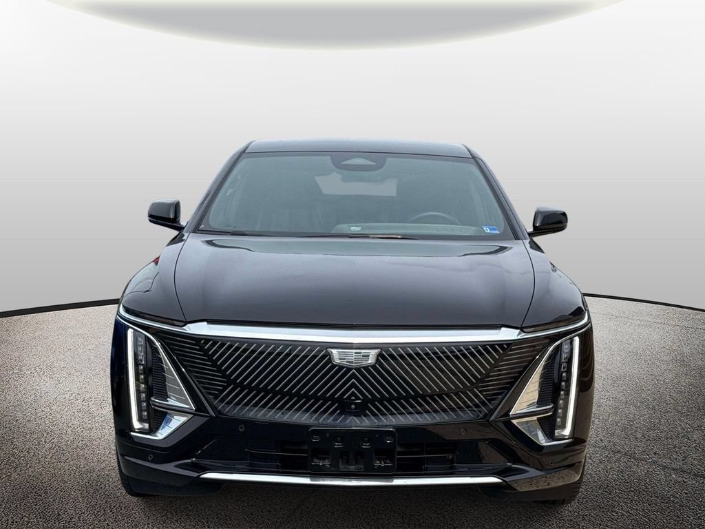 Certified 2024 Cadillac Lyriq Luxury w/ LPO, Floor Liner Package AWD/4WD image 5