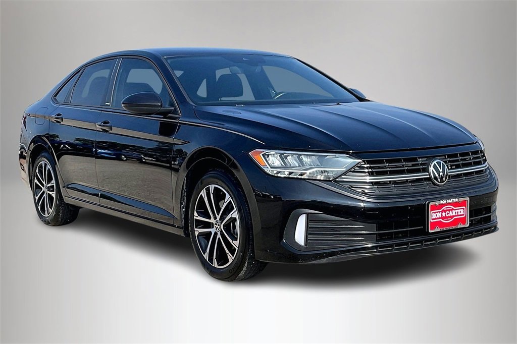 Used 2024 Volkswagen Jetta Sport video 1