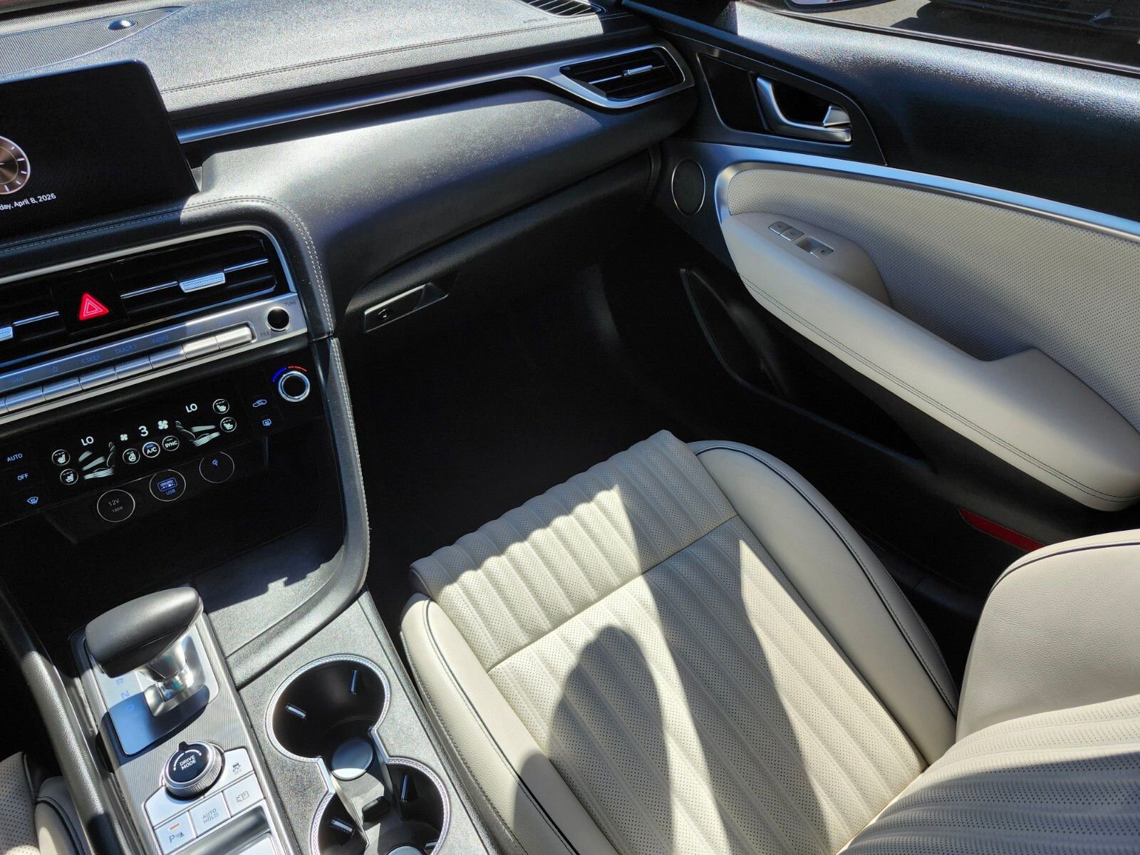 Used 2024 Genesis G70 2.5T w/ Sport Prestige Package image 15