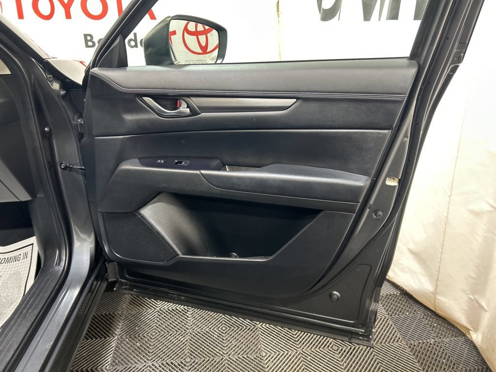 Used 2019 MAZDA CX-5 Touring FWD image 9