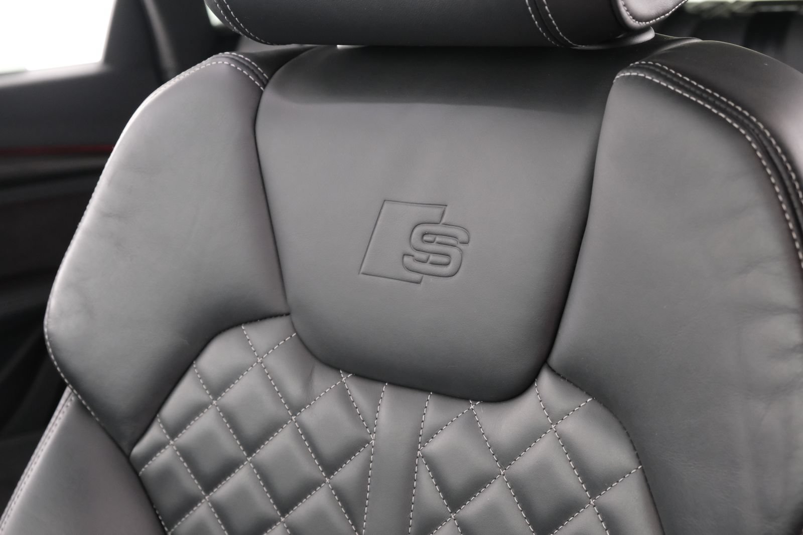 Used 2018 Audi SQ5 Prestige w/ Prestige Package AWD/4WD image 30