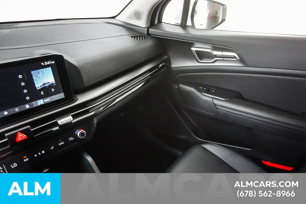 Used 2026 Kia Sportage EX FWD image 37