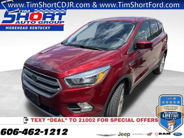 Used 2017 Ford Escape SE AWD/4WD image 1