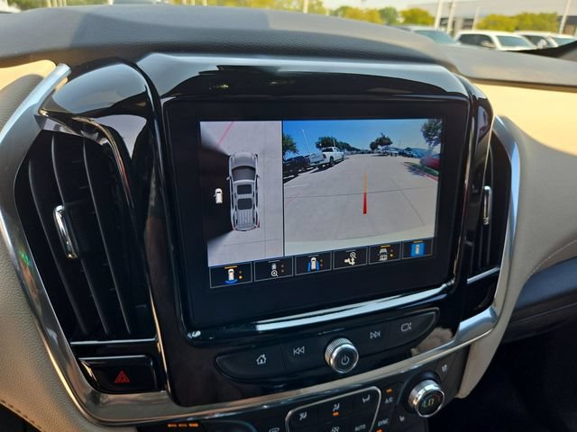 Used 2023 Chevrolet Traverse Premier FWD image 14