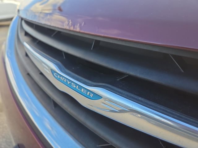 Used 2018 Chrysler Pacifica Limited image 40