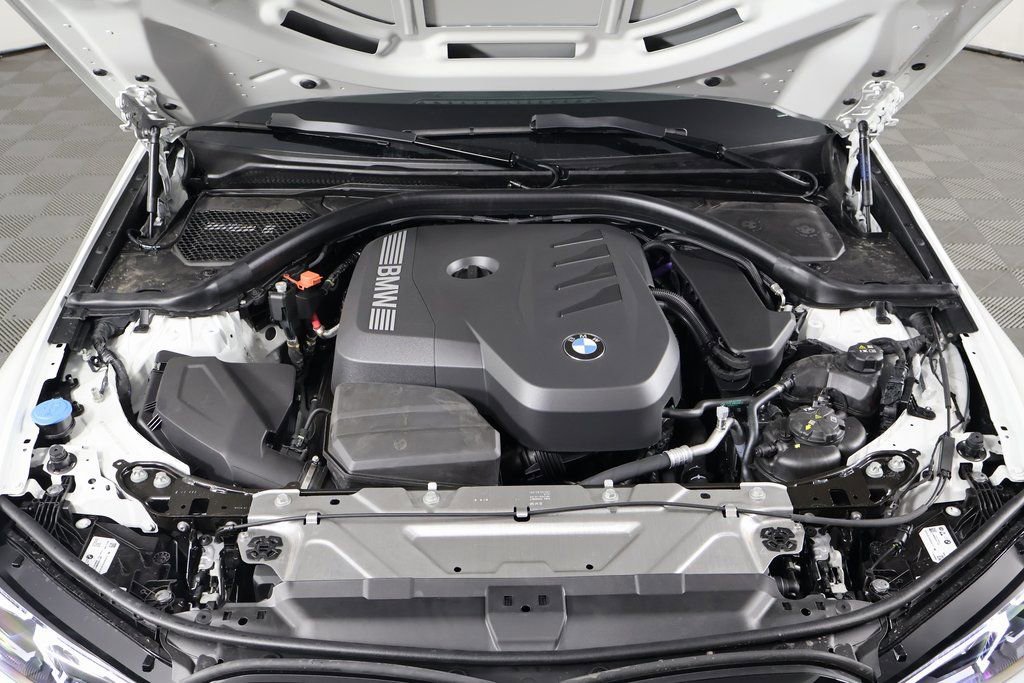 New 2026 BMW 330i Sedan w/ M Sport Package image 9