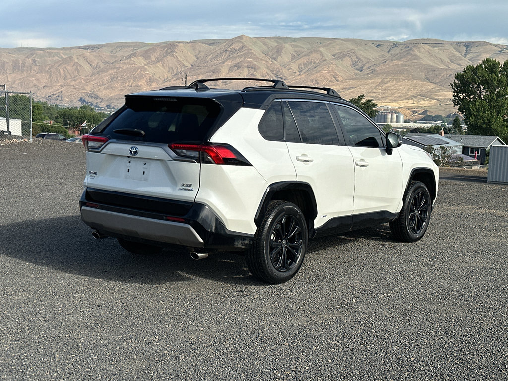 Certified 2022 Toyota RAV4 XSE AWD/4WD image 7