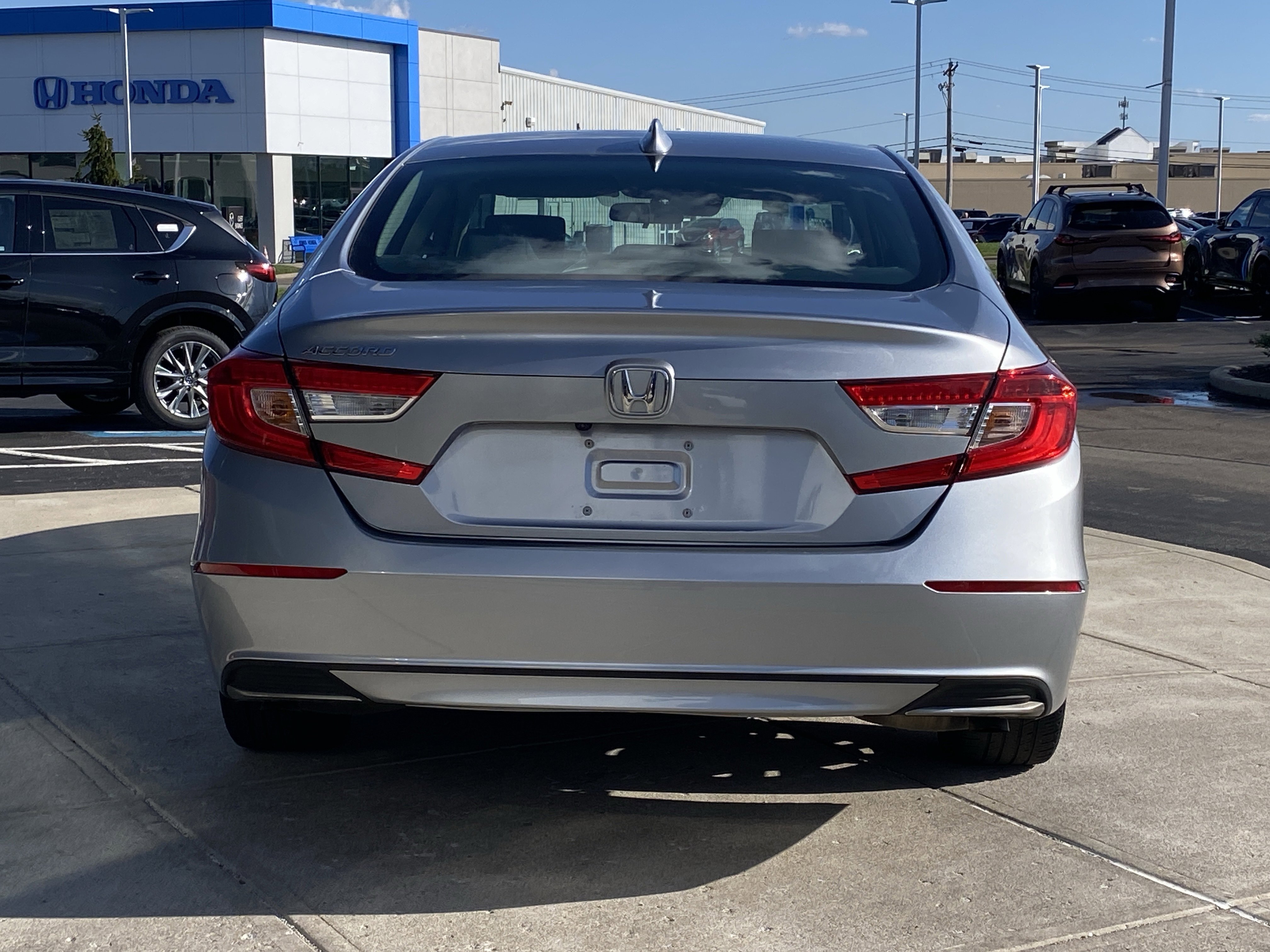 Used 2018 Honda Accord LX image 6