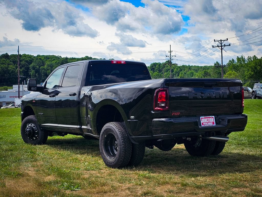 New 2026 RAM 3500 Big Horn AWD/4WD image 8