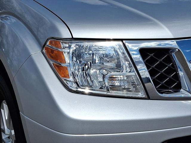 Used 2021 Nissan Frontier SV w/ SV Utility Package image 27